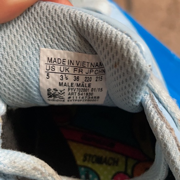 Shelltoe Adidas - Picture 4 of 5